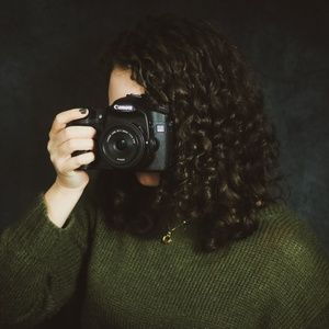 Meet your Posher, Ava